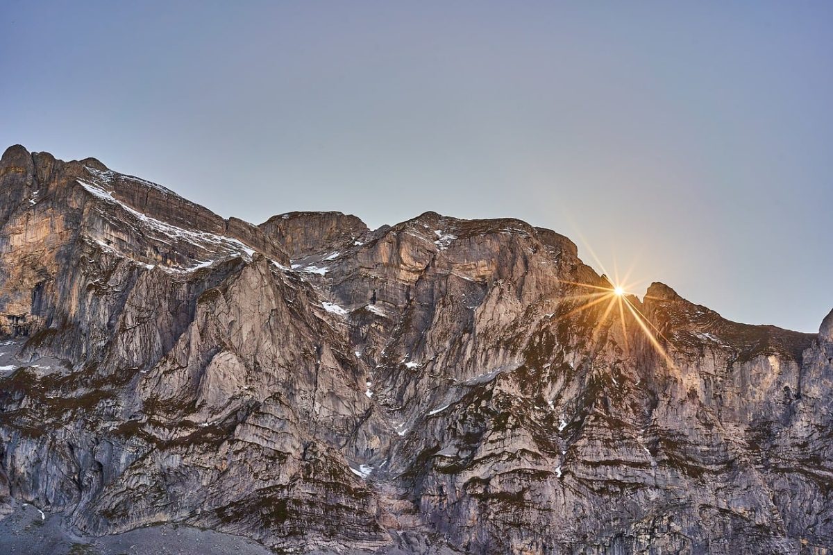 mountain, sunrise, cliff, landscape, nature, dawn, sky, panorama, sunburst, stone, craggy, sun, ridge, shaded, wilderness, january, summit