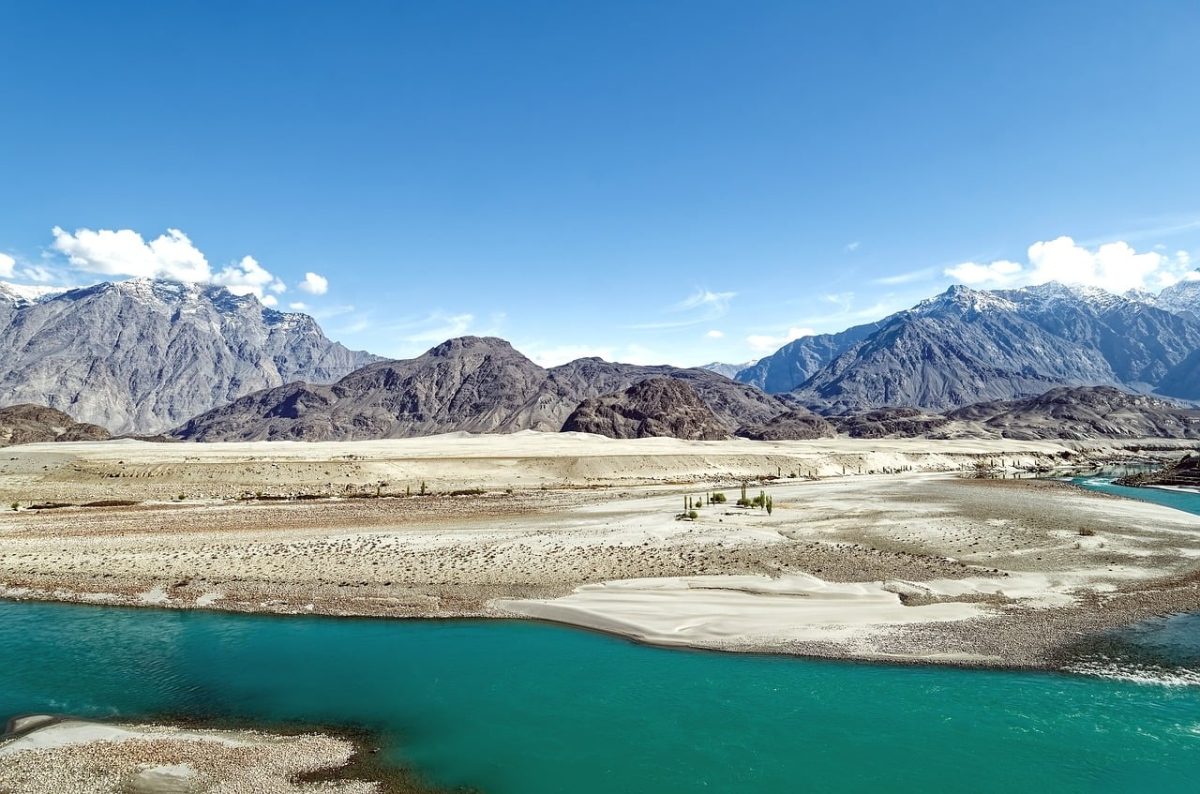pakistan, gilgit-baltistan, karakoram, indus, river, water, mountains, nature, clouds, sky, sand, balistan, turquoise, landscape, rock, dry, adventure, hiking, clear, view