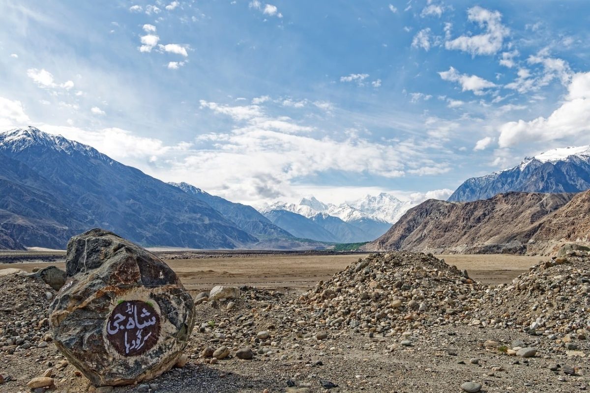 mountains, natural landscape, pakistan, himalaya, gilgit-baltistan, nanga parbat, stones, sky, clouds, landscape, accessibility, calm, adventure, emptiness, nature, rock, wilderness, climatic conditions, peace