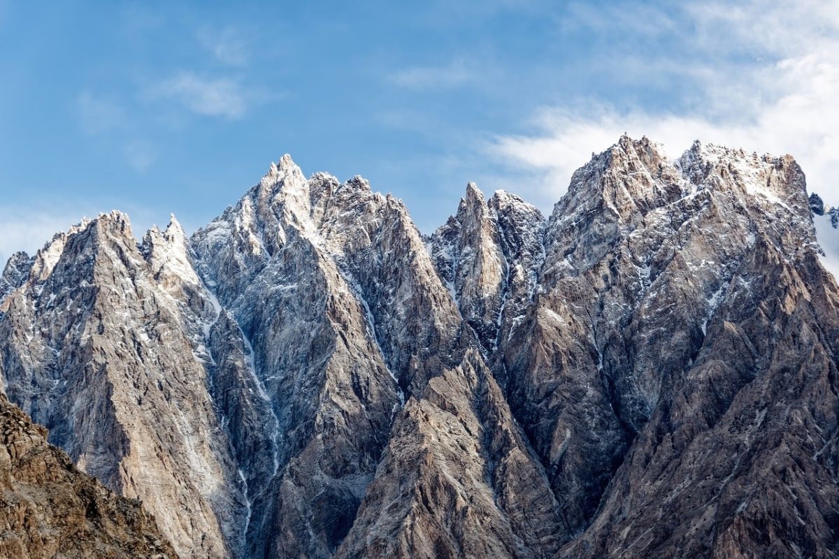 mountains, karakoram, passu cones, snow covered, rocks, natural scenery, karakoram mountains, cloudy, pakistan, blue sky, geological formation, gojal, snow peaks, tourism, geographical features, peaks, gilgit-baltistan, tourist destination, nature