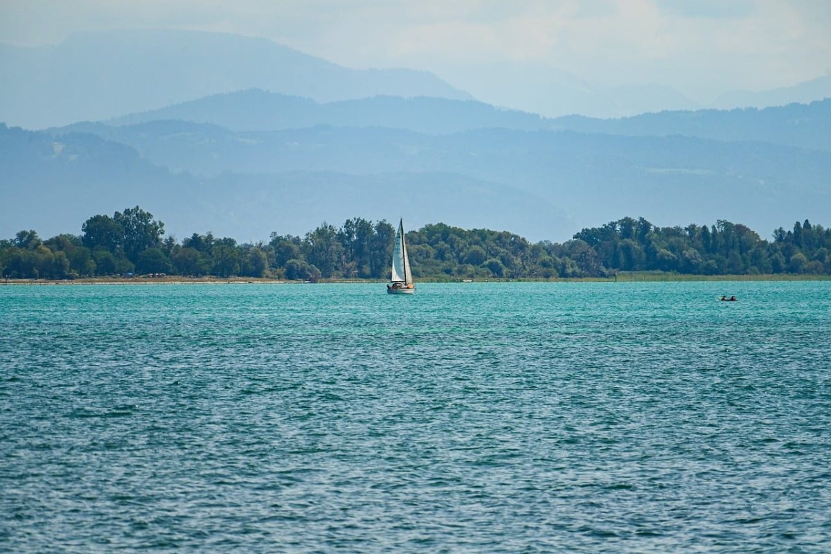 lake constance, friedrichshafen, germany, sailboat, nature, landscape, sailing, lake, haze, blue water, coastline, island, recreation, reflection, summertime, calm, purity, telescope, relaxing