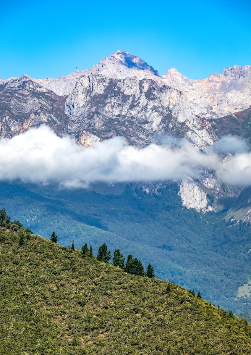 mountains, landscape, picos de europa, spain, asturias, scenery, mountain peak, cantabria, hiking, clouds, sky, tourism, natural beauty, travel, nature, outdoor, tranquility, nature reserve, charming