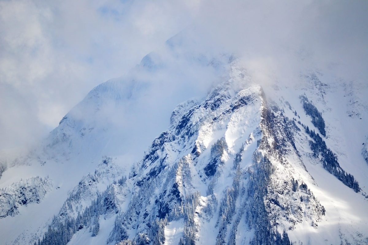 mountain, snow, cold, trees, nature, winter, serene, peaceful, clouds, adventure, beautiful, blue, white, calm, rocks, panorama, snowy, alpine, wild, accommodation, adventurous