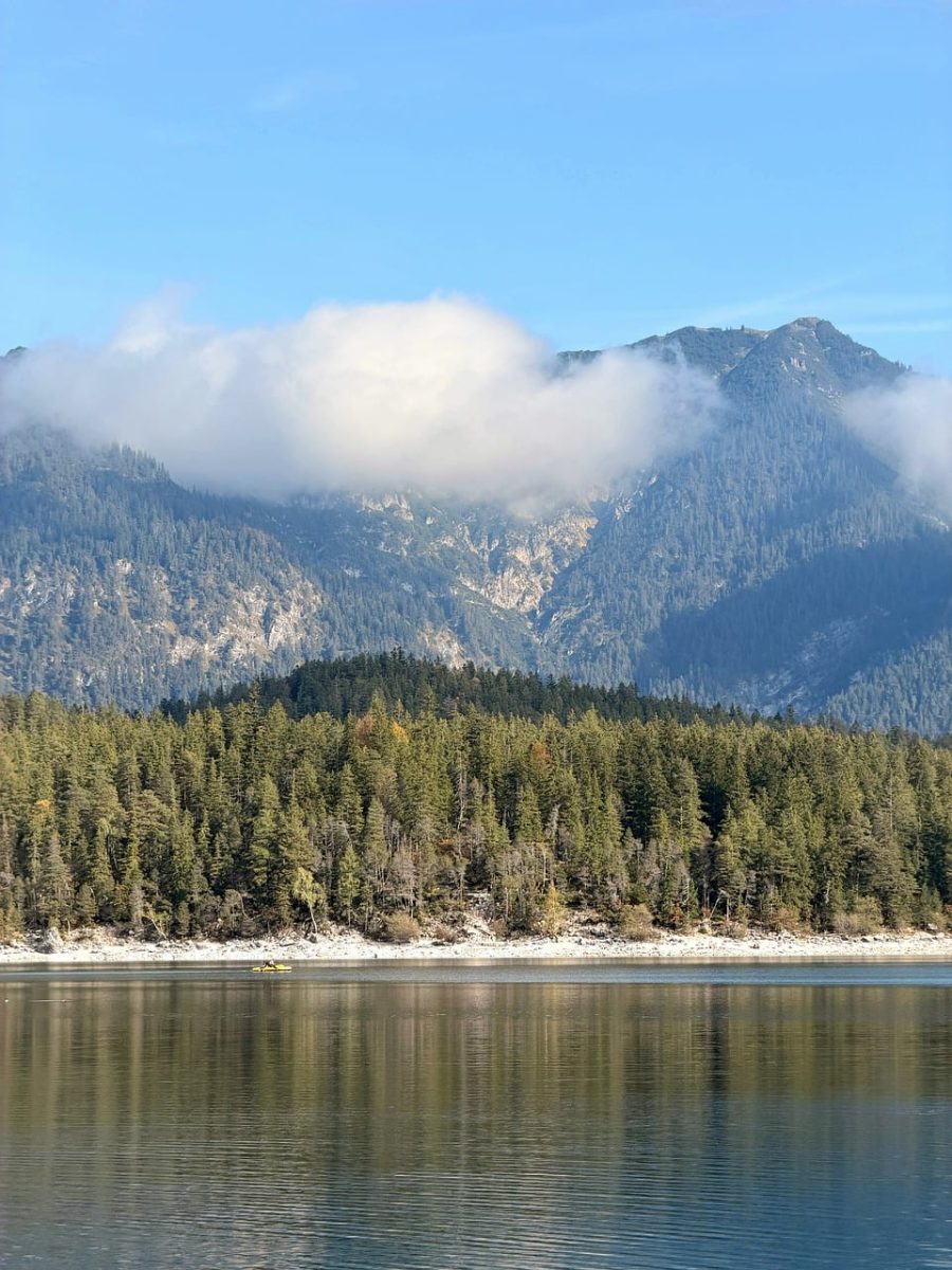 lake, mountains, forest, autumn, clouds, blue, wide angle, morning, calm, reflection, hiking, nature, rock, light, still, reeds, mirror, panorama, tourist destination, natural beauty