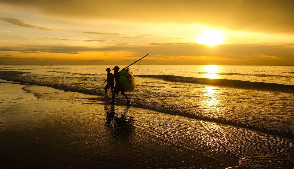 dawn, men, beach, sea, sun, morning, wave, working, fishing, beautiful, landscape, silhouette, yellow, sand, splendor, peace, nature, reflection, sunrise, beautiful view