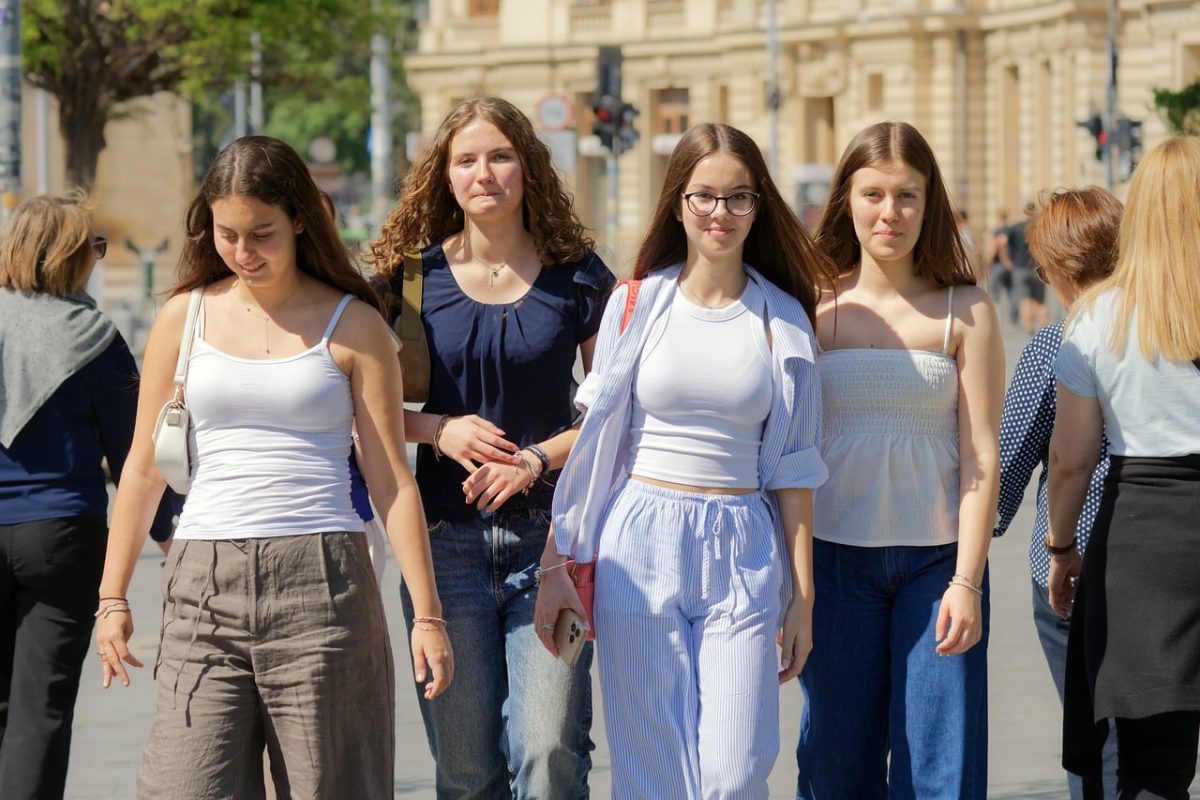 people, girls, happy, group, casual, walking, together, outdoors, nature, street, urban, relaxation, lifestyle, spring