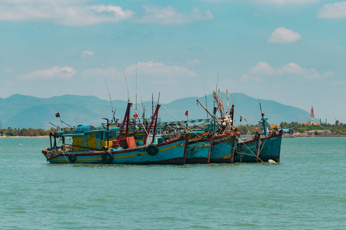 sea, ocean, nature, water, boat, mountains, landscape, blue, blue sky, sky, clouds, vietnam