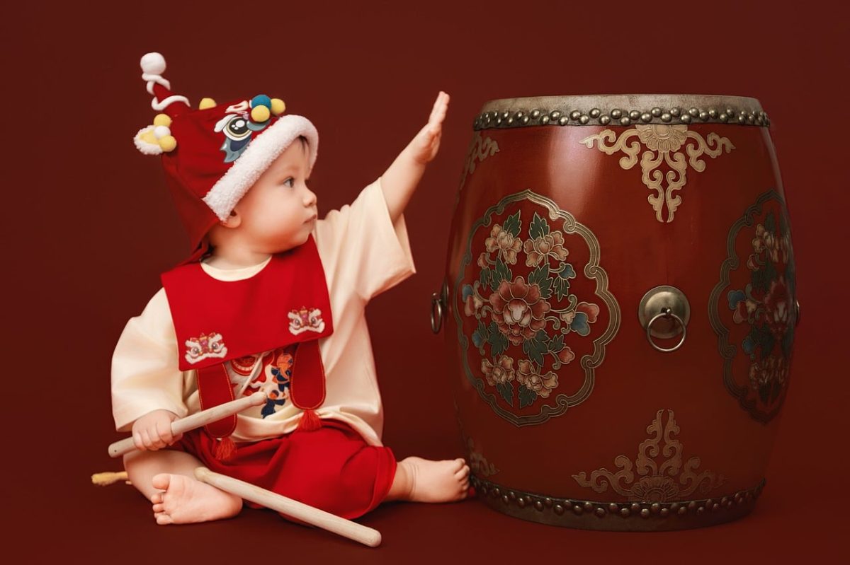 baby, traditional clothing, drum, red, new year, tet festival, asian child, cultural festival, child drumming, scarlet, decoration, drum hat, smiling child, photo studio, stick, drumming, ornate, vietnamese festival, children's festival