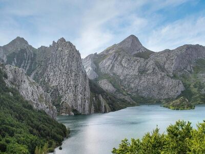 lake, nature, forest, mountains, landscape, water, trees, clouds, view, mountain range, travel, summer, hiking, panorama, tourist attraction, tranquility, wilderness, recreation, natural environment, peaceful