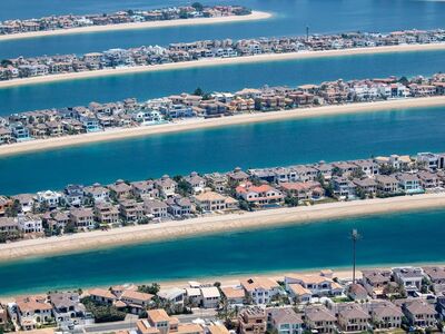 palm jumeirah, dubai, island, luxury real estate, artificial, coastline, resort, luxury, coastal city, nature, view, tourist destination, modern architecture, famous, attraction, sun, sand, marina, middle east, luxury travel, advanced technology, innovation