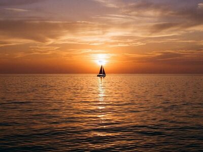 sailing, yacht, boat, sunset, sea, ocean, calm, relaxing, scenic, horizon, boat on sea, leisure sailing, vacation, holiday, adventure, romantic, peace, nature, sky, clear, dusk