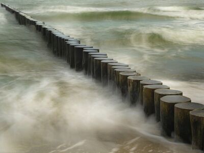 sea, waves, wooden posts, coast, nature, wooden pillars, shoreline, current, foamy water, mist, tide, calm, atmosphere, landscape, relaxing, water body, natural scenery, reflection, artistic photography