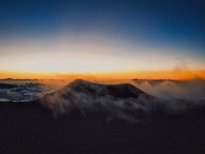 mauna kea, hawaii, mountains, landscape, clouds, sunset, evening glow, fog, adventure, nature, travel, summit, breathtaking, wide-angle, nature beauty, panorama, hiking, smoke, sky, orange sky, hills