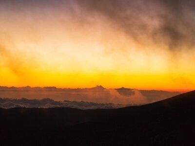 mountains, sunset, clouds, horizon, fog, evening, nature, landscape, alpine, silhouette, pastel colors, beautiful, breathtaking, evening light, image, hiking, romantic, travel