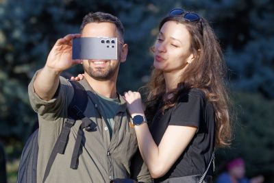 couple, young, happy, posing, photographing, self, smartphone, outdoors, lifestyle, people
