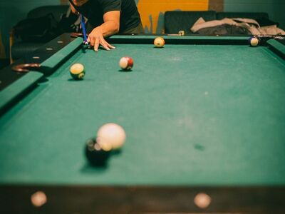pool, gameroom, college, billiards, 8-ball, play, balls, game