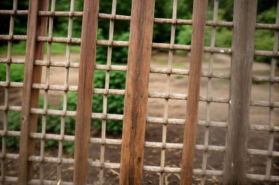 fence, texture, wood, net, squares, geometric, background, cord, fabric, shadow, design, rope, stripe, plastic, outdoor, natural, wooden fence, greenery, nature, nice